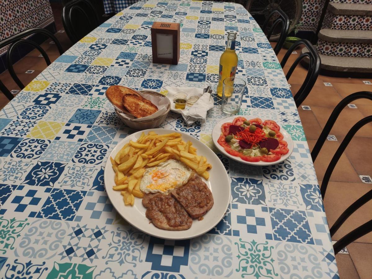 Hostal Restaurante Bar Cafeteria La Melchora Posadas Dış mekan fotoğraf